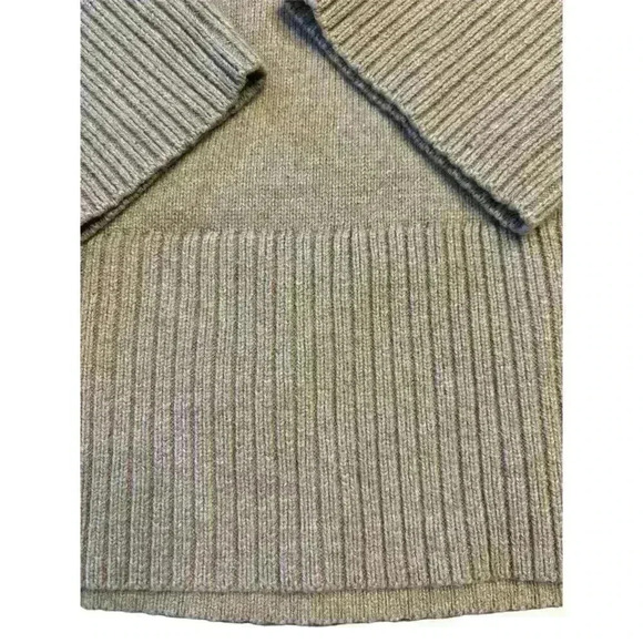 Stockholm Atelier Women's Oversized Turtleneck Sweater light brown Size L - Picture 3 of 6